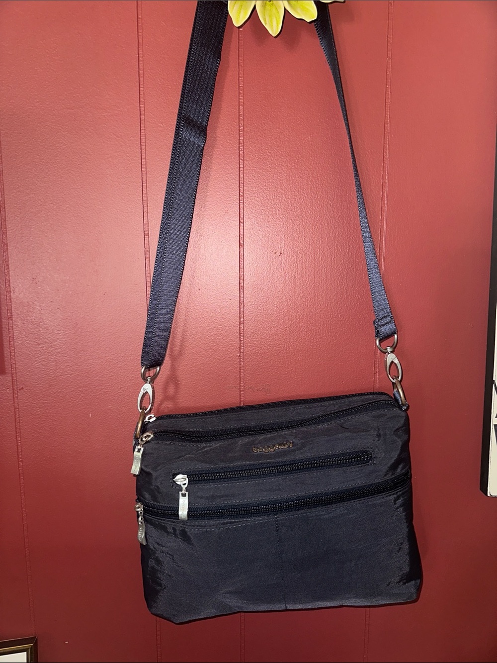 Baggallini City Crossbody